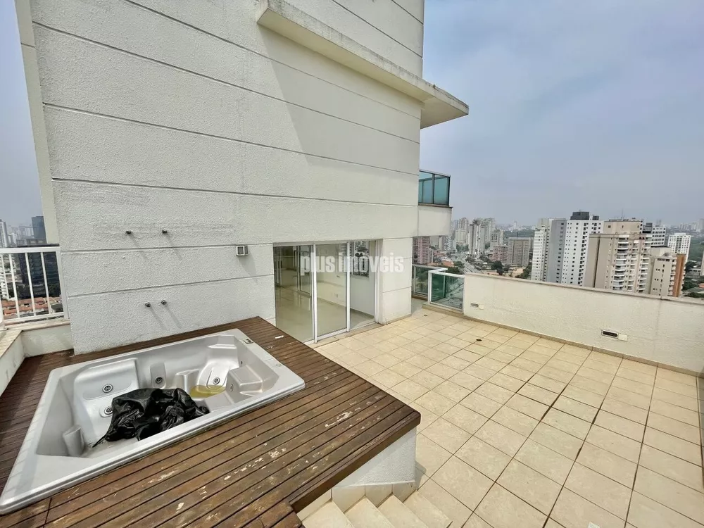 Apartamento à venda com 3 quartos, 227m² - Foto 2