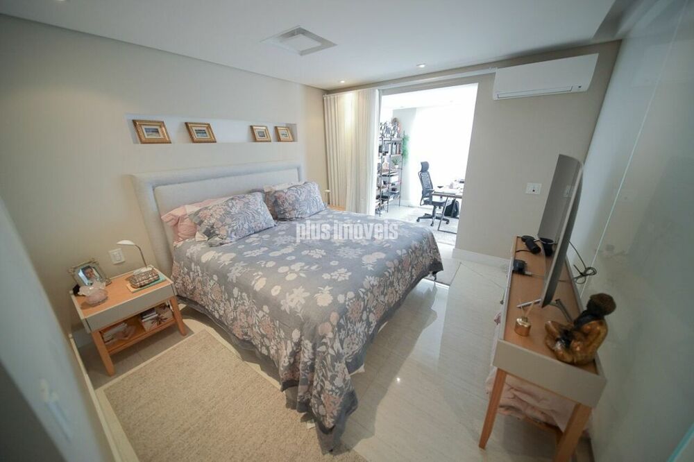 Apartamento, 3 quartos, 242 m² - Foto 10