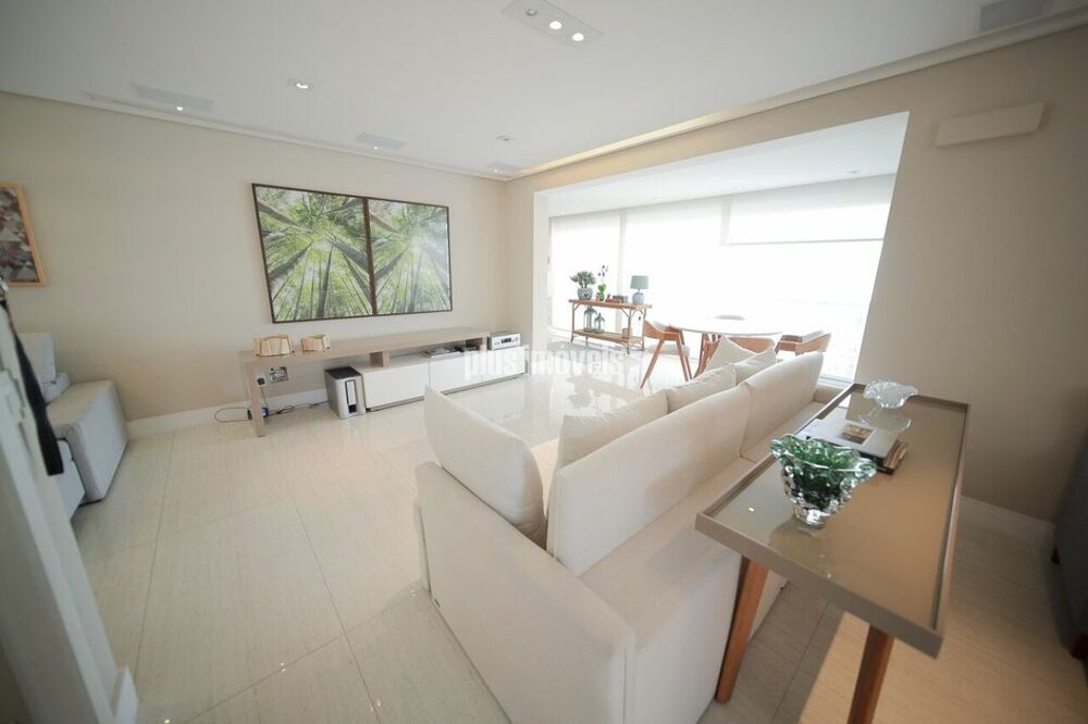 Apartamento, 3 quartos, 242 m² - Foto 2