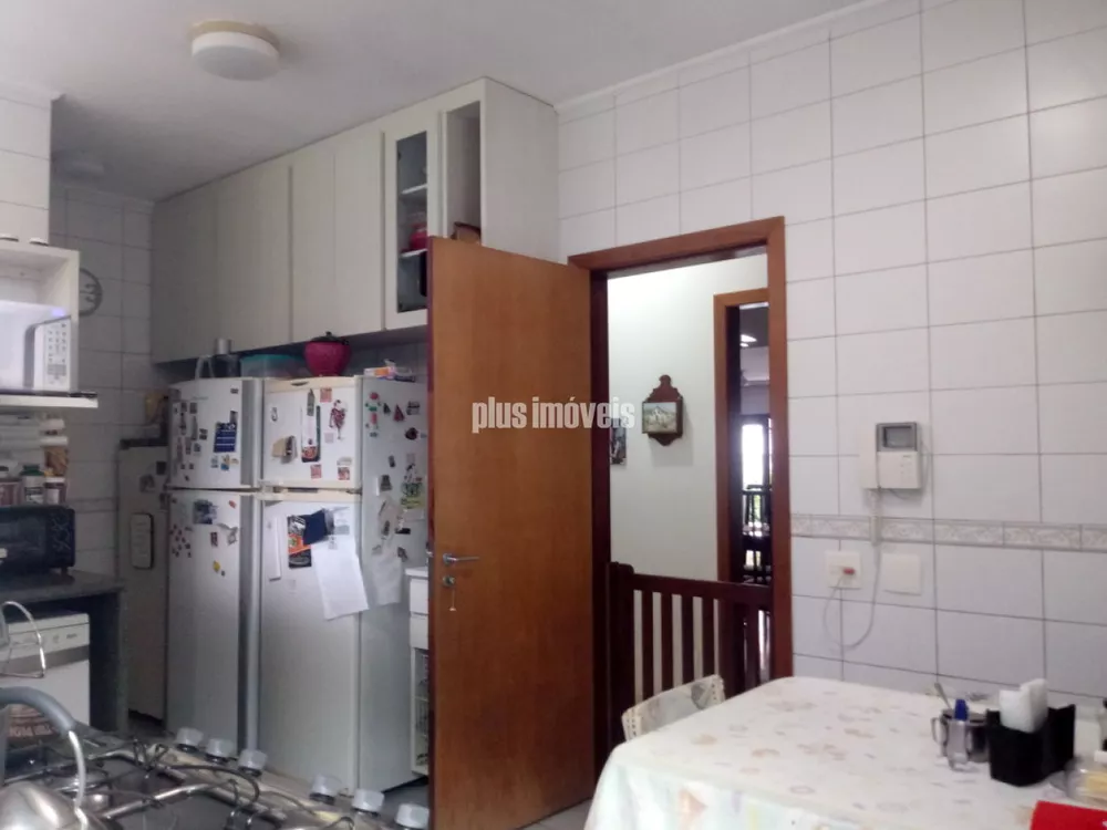 Casa à venda e aluguel com 5 quartos, 359m² - Foto 16