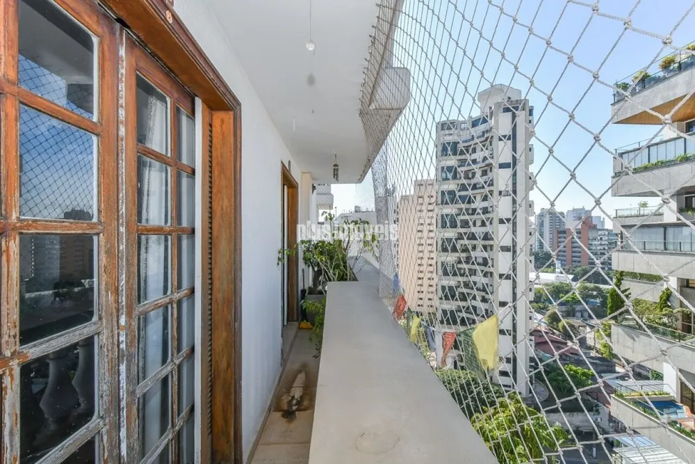 Apartamento, 4 quartos, 200 m² - Foto 1