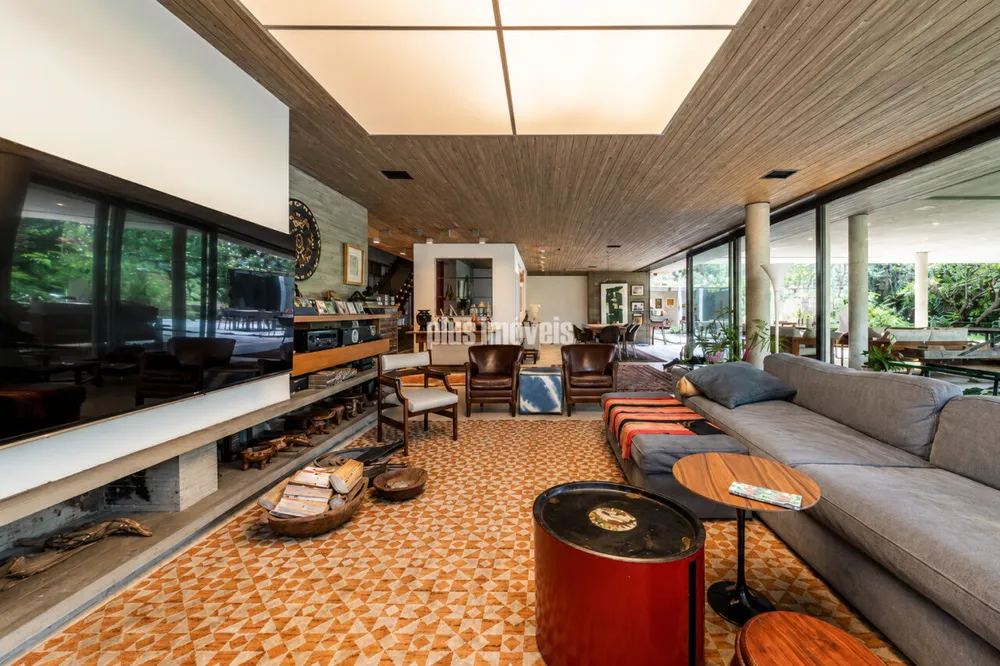 Casa, 3 quartos, 1040 m² - Foto 1
