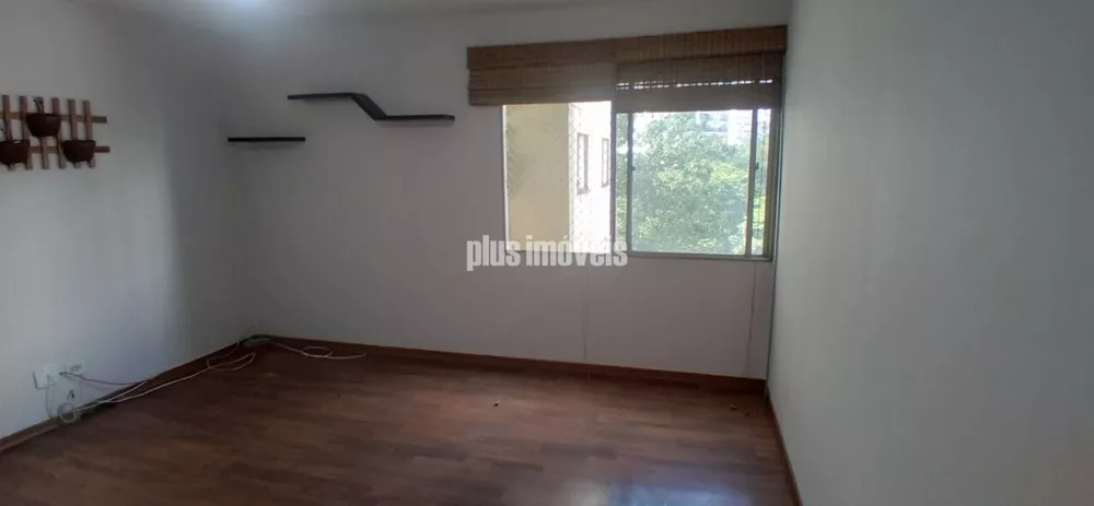 Apartamento à venda com 2 quartos, 69m² - Foto 2