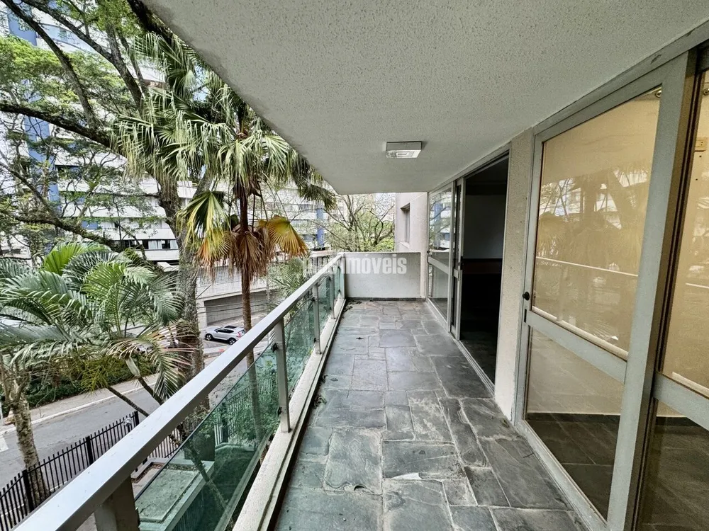 Apartamento, 4 quartos, 220 m² - Foto 1