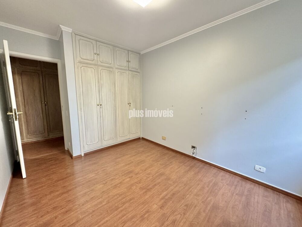 Apartamento à venda com 4 quartos, 220m² - Foto 3