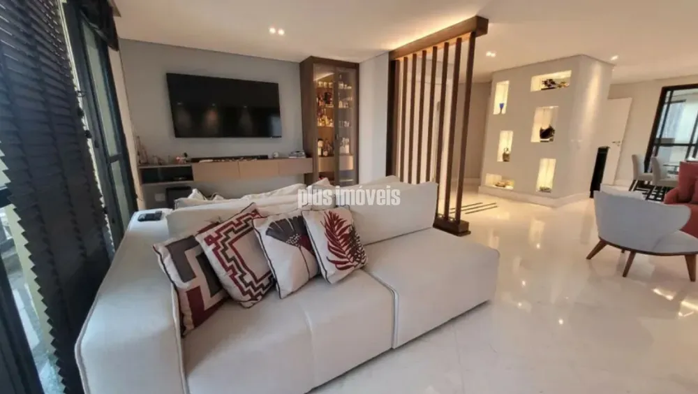 Apartamento, 3 quartos, 220 m² - Foto 1