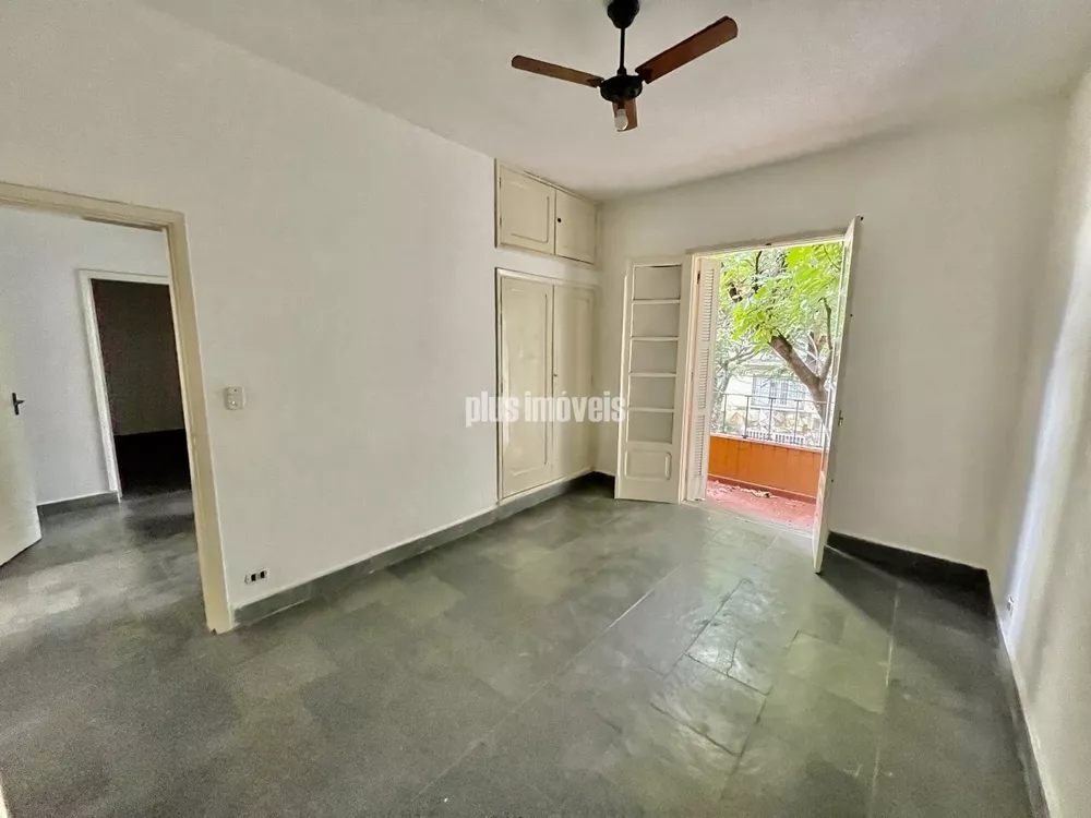 Casa à venda com 3 quartos, 332m² - Foto 11