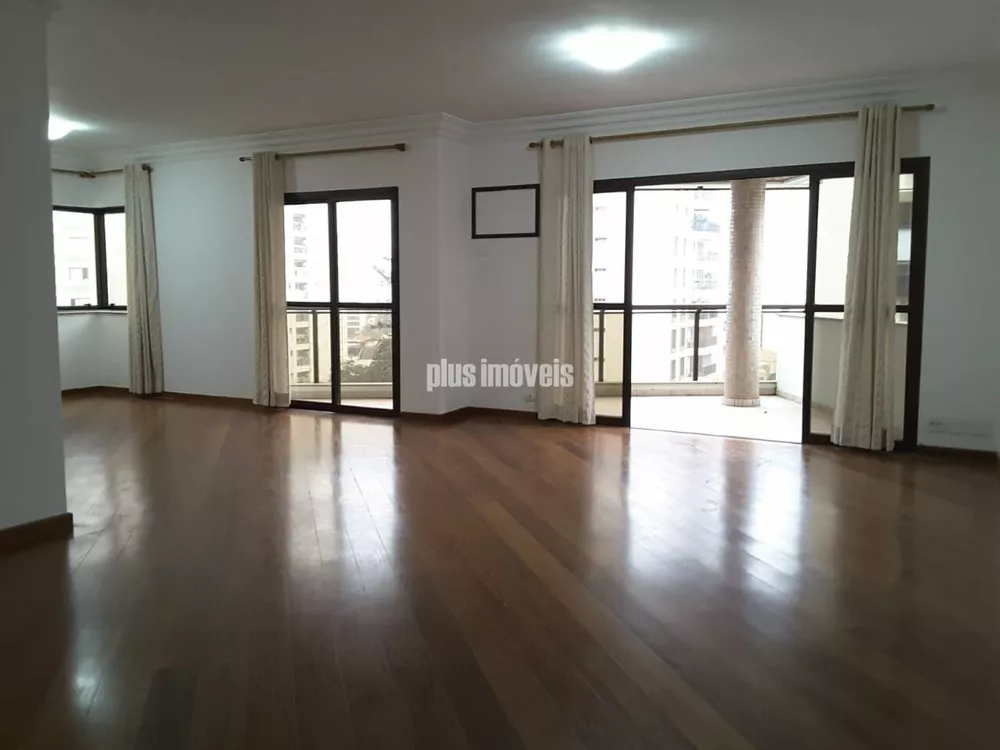 Apartamento à venda com 4 quartos, 230m² - Foto 2