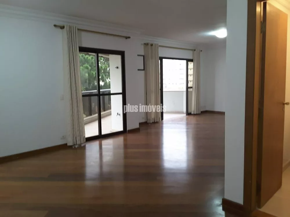 Apartamento à venda com 4 quartos, 230m² - Foto 4