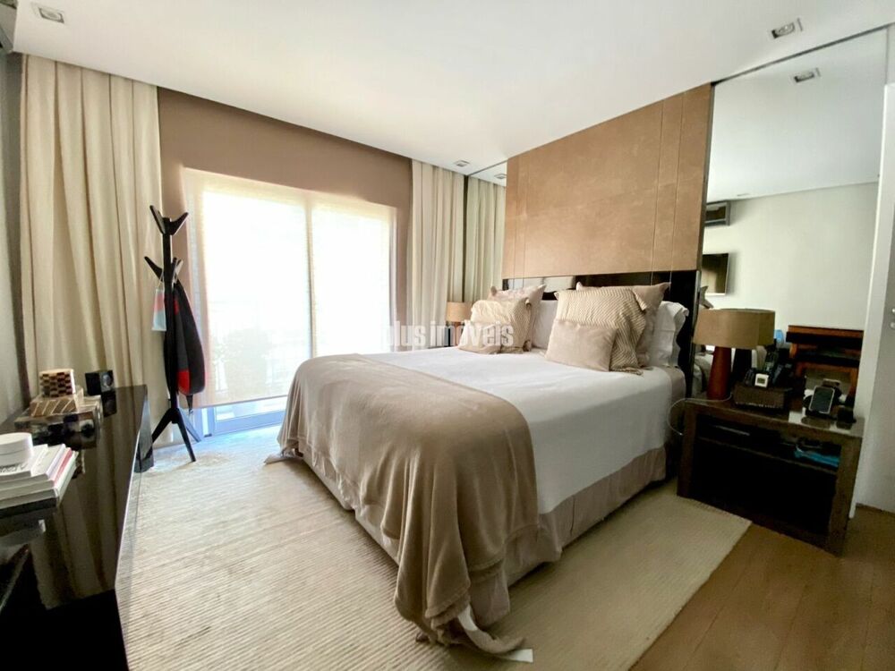 Apartamento, 3 quartos, 185 m² - Foto 1