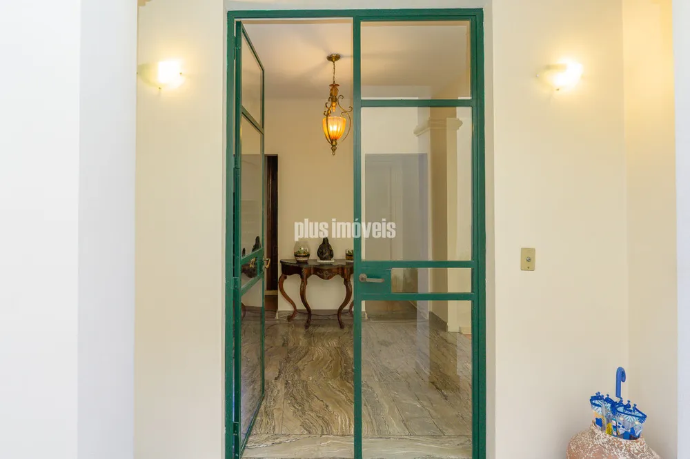 Casa, 5 quartos, 288 m² - Foto 1