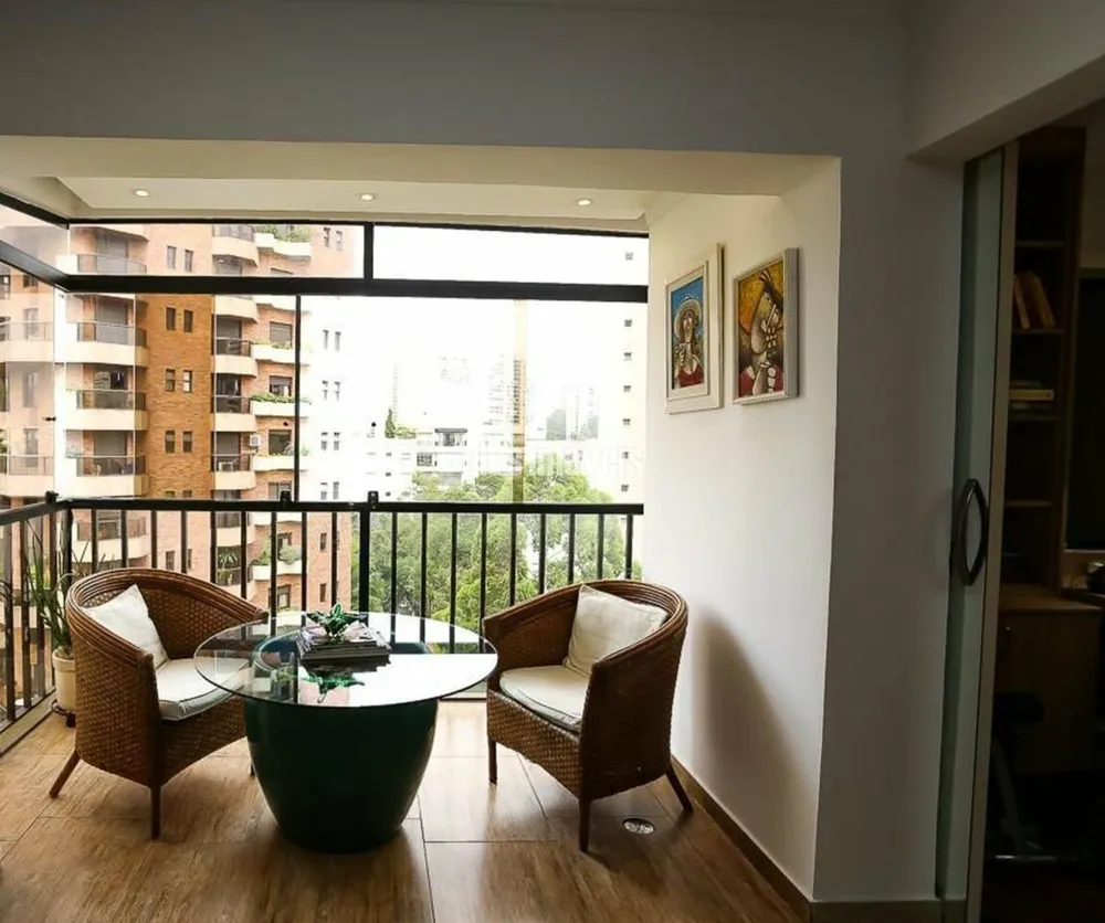 Apartamento, 3 quartos, 226 m² - Foto 1
