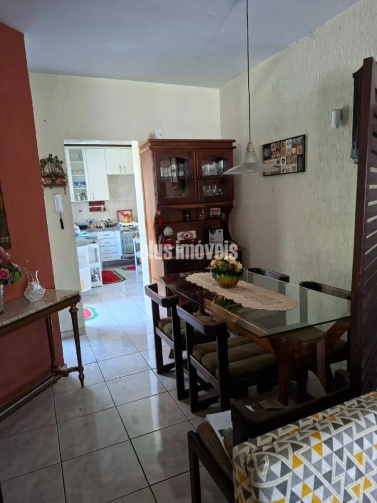 Casa, 3 quartos, 250 m² - Foto 2