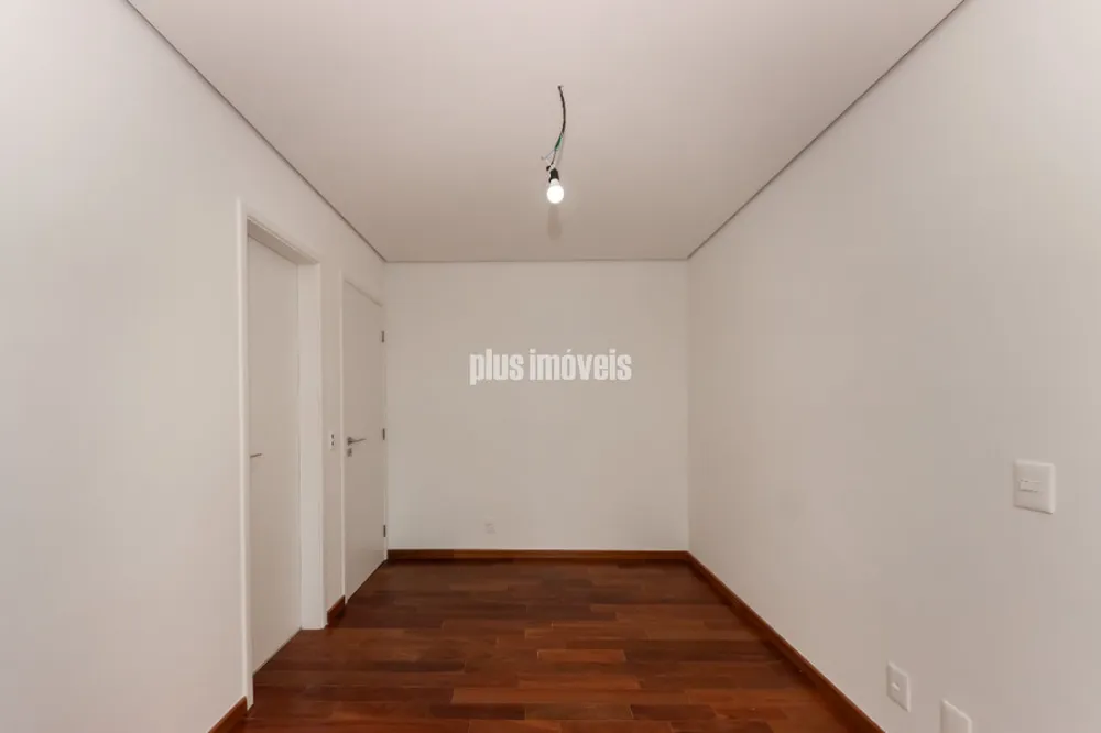 Apartamento, 3 quartos, 208 m² - Foto 1