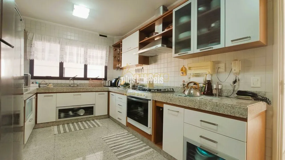 Apartamento, 4 quartos, 250 m² - Foto 4