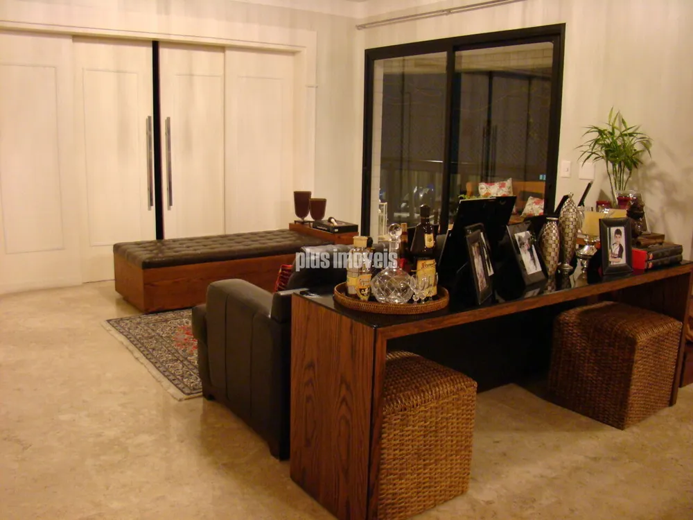Apartamento, 4 quartos, 338 m² - Foto 1