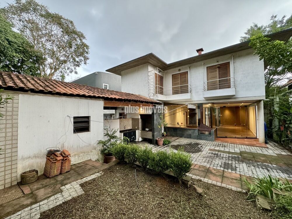 Casa, 4 quartos, 330 m² - Foto 1