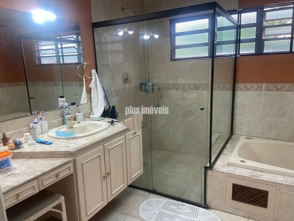 Casa, 3 quartos, 253 m² - Foto 2