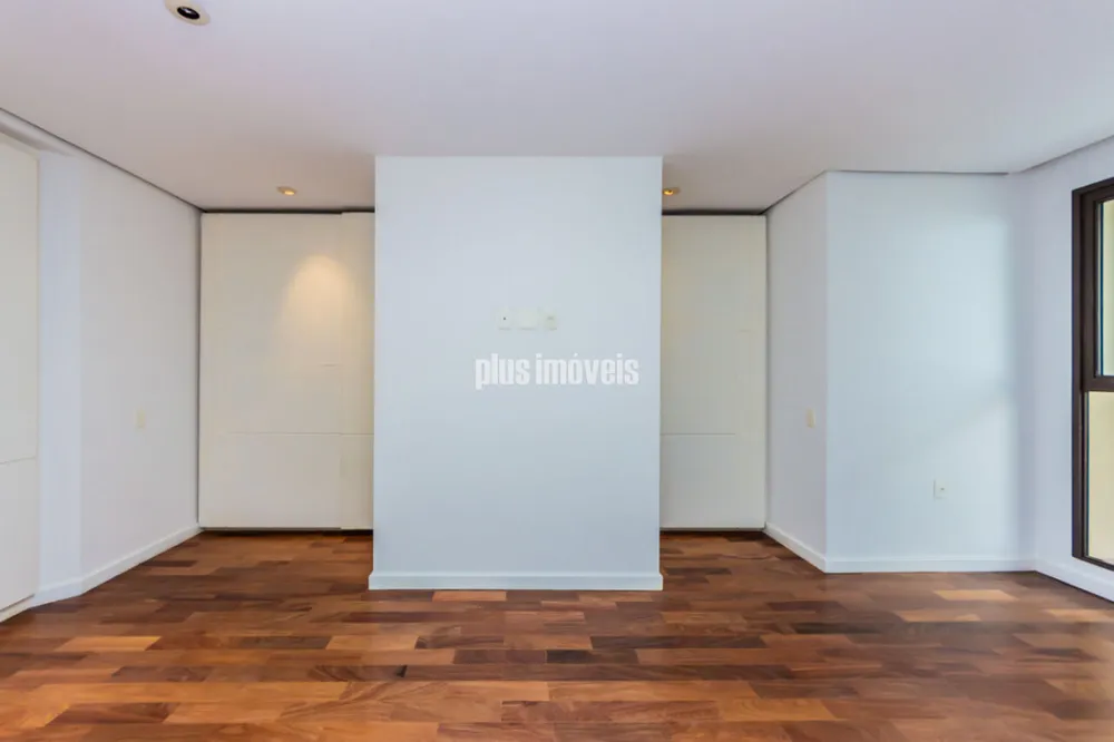 Apartamento, 3 quartos, 198 m² - Foto 1