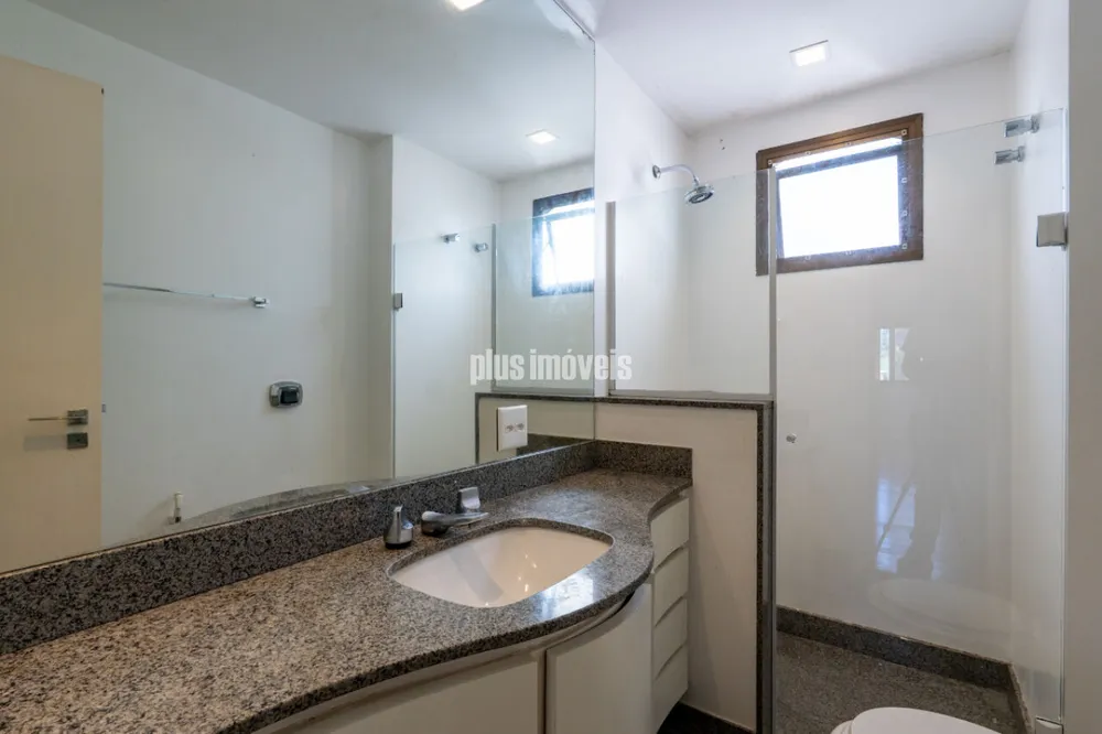 Apartamento, 3 quartos, 232 m² - Foto 2