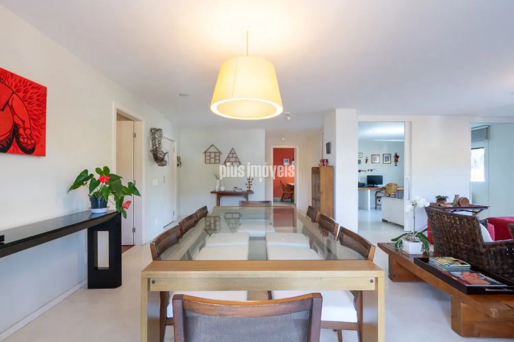 Apartamento, 3 quartos, 232 m² - Foto 1