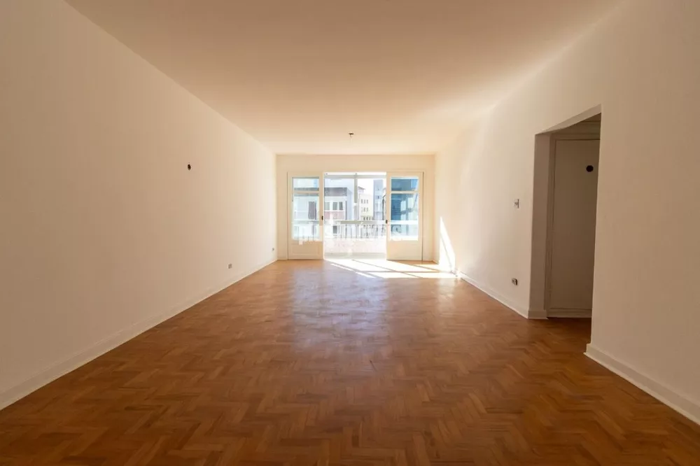 Apartamento à venda com 3 quartos, 165m² - Foto 4