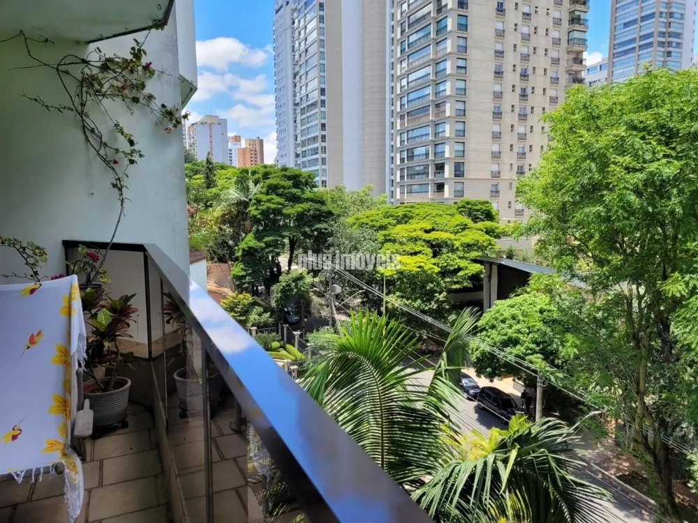 Apartamento à venda com 4 quartos, 200m² - Foto 4