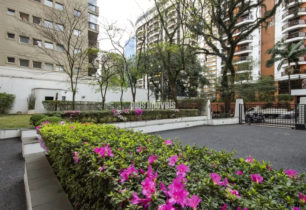 Apartamento, 4 quartos, 252 m² - Foto 11