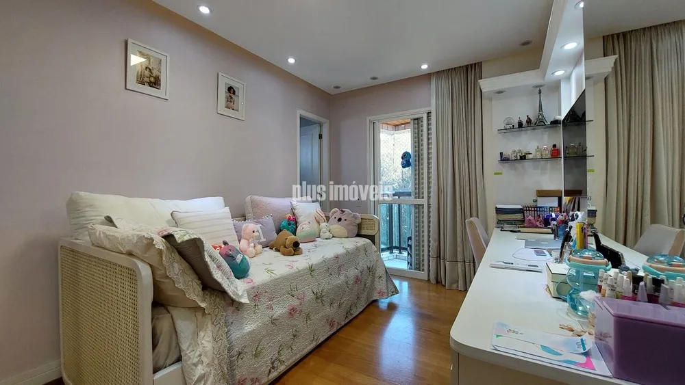 Apartamento, 3 quartos, 215 m² - Foto 2
