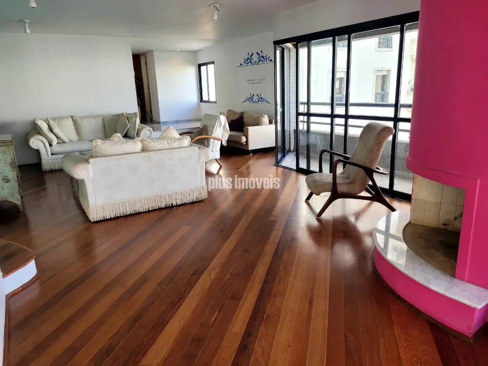 Apartamento, 3 quartos, 220 m² - Foto 1