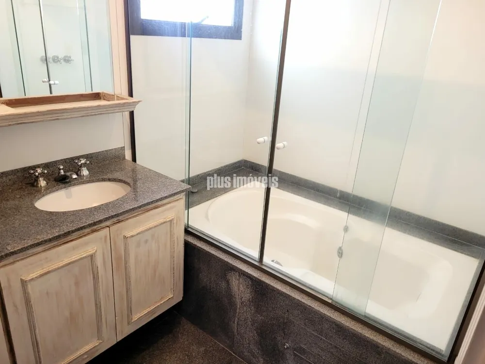 Apartamento, 3 quartos, 220 m² - Foto 2