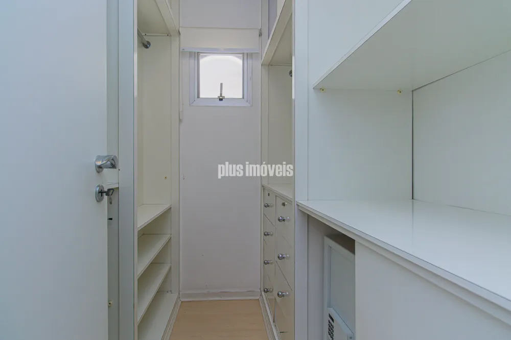 Apartamento, 3 quartos, 192 m² - Foto 1