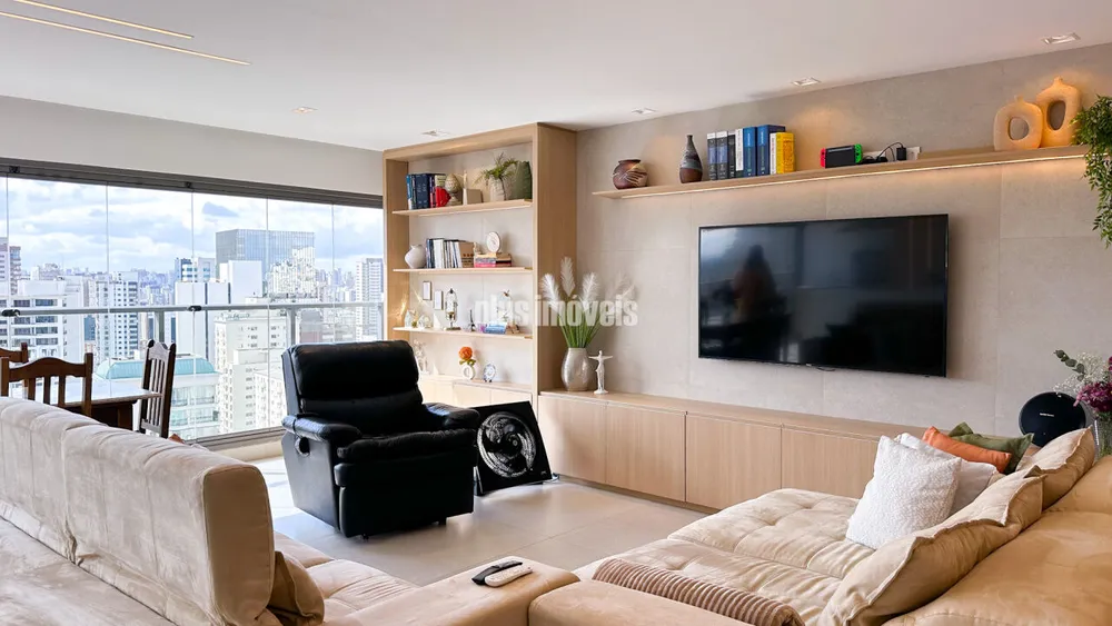 Apartamento, 3 quartos, 143 m² - Foto 1
