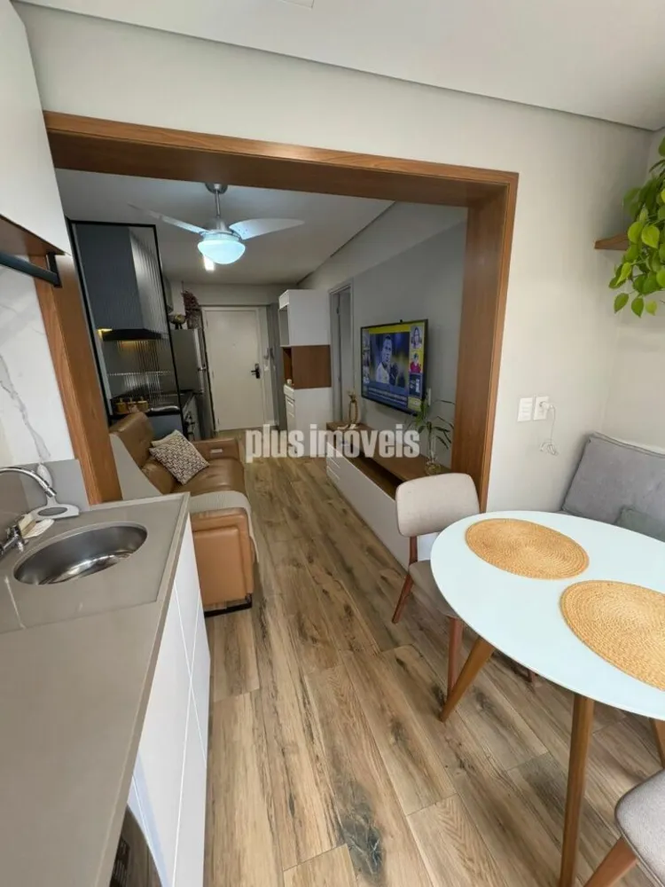 Apartamento, 1 quarto, 33 m² - Foto 2