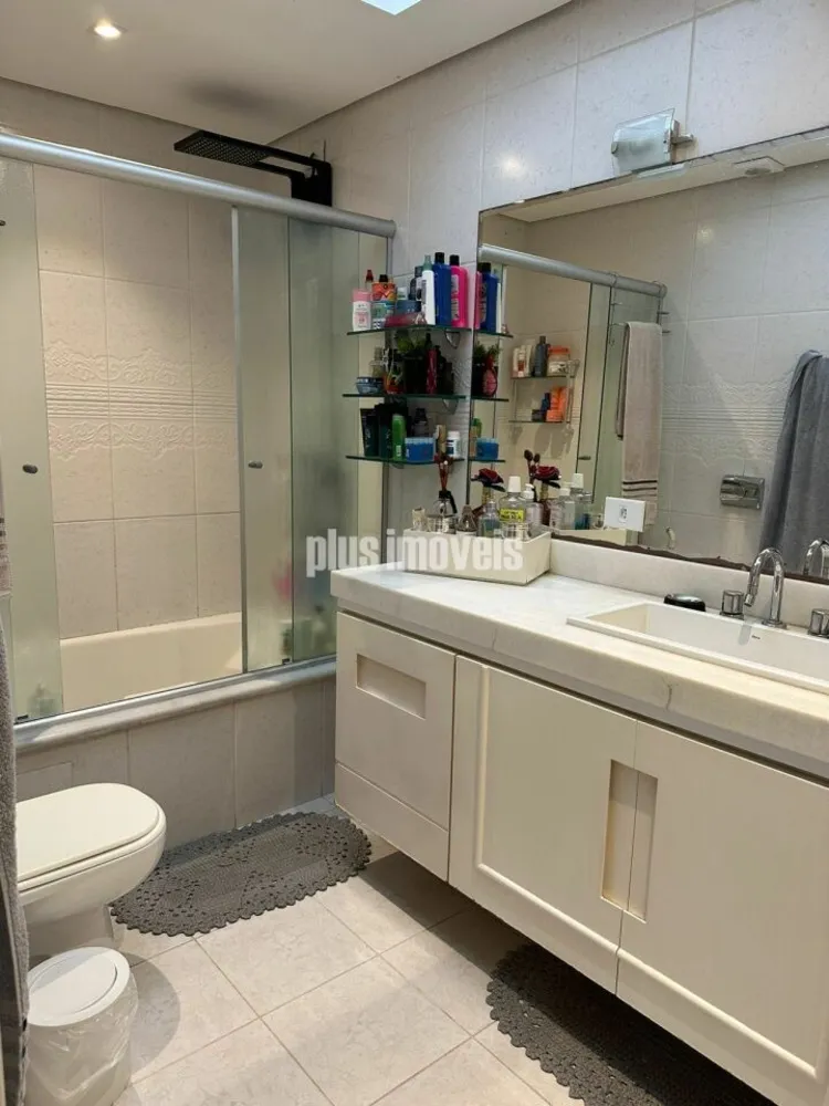 Casa, 3 quartos, 219 m² - Foto 3