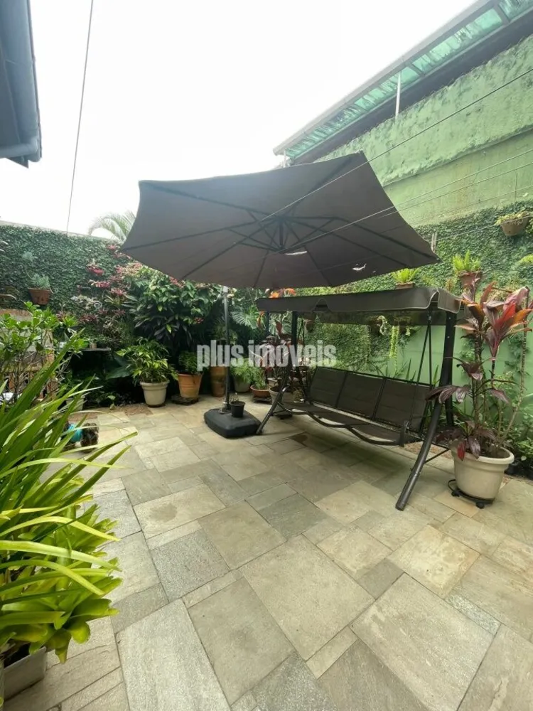 Casa, 3 quartos, 219 m² - Foto 1