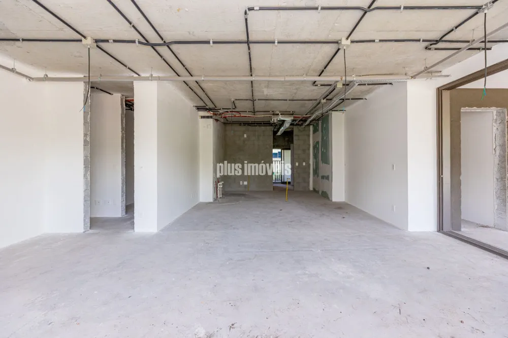 Apartamento, 3 quartos, 204 m² - Foto 1