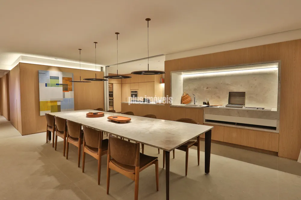 Apartamento, 4 quartos, 246 m² - Foto 1