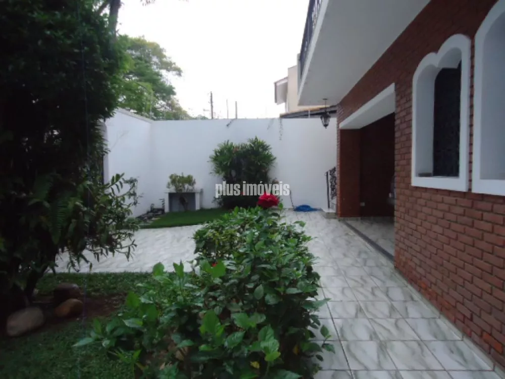 Casa à venda com 4 quartos, 360m² - Foto 1