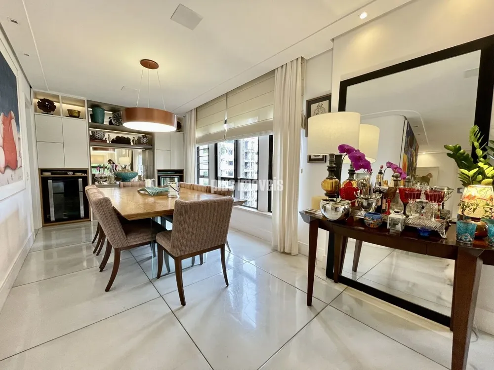 Apartamento, 3 quartos, 189 m² - Foto 4