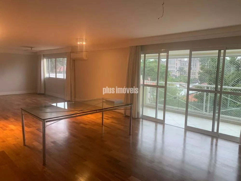 Apartamento à venda com 4 quartos, 234m² - Foto 2