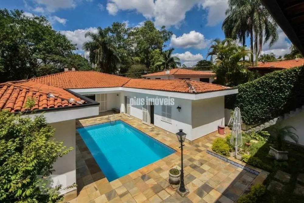 Casa, 4 quartos, 635 m² - Foto 1