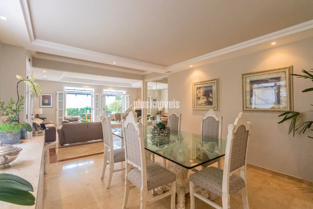 Casa, 4 quartos, 347 m² - Foto 2