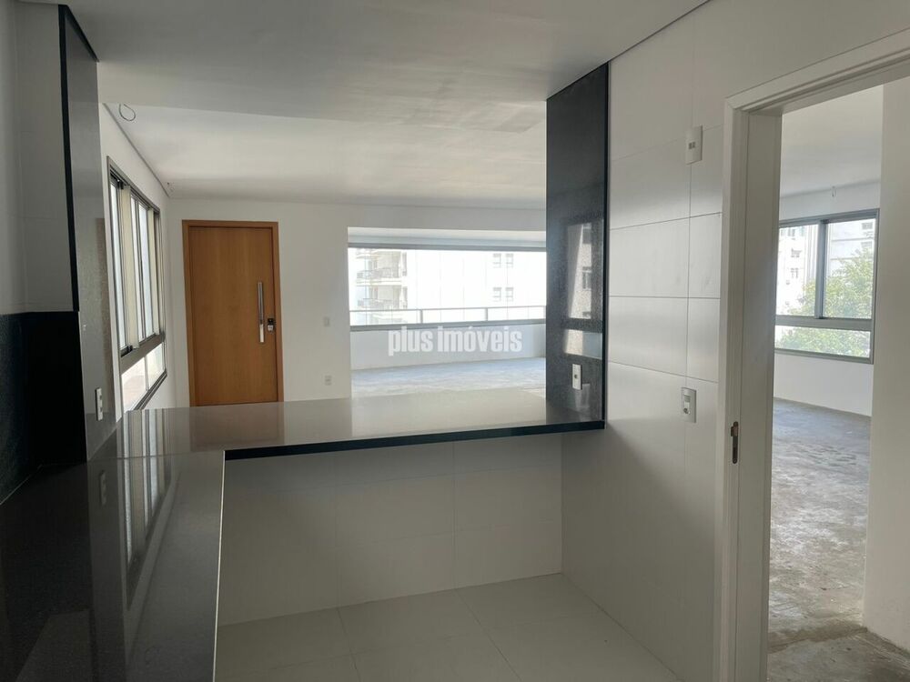 Apartamento, 3 quartos, 187 m² - Foto 2