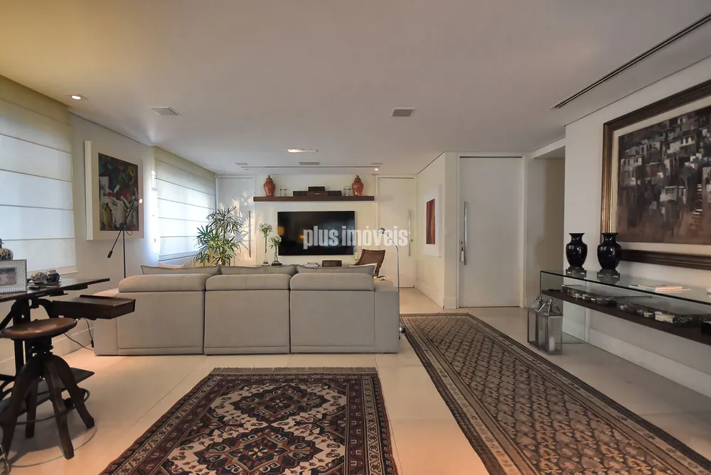 Apartamento, 3 quartos, 277 m² - Foto 1