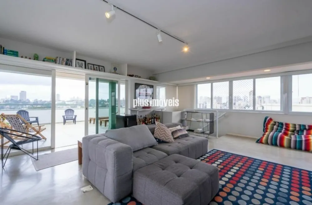 Apartamento, 3 quartos, 204 m² - Foto 1