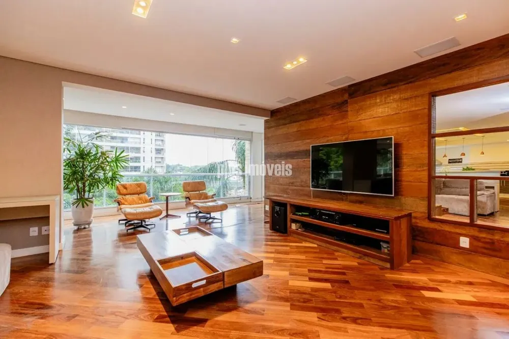 Apartamento, 3 quartos, 242 m² - Foto 1
