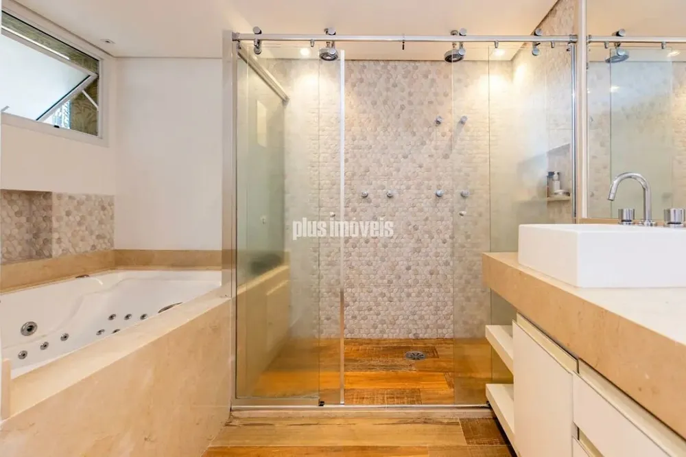 Apartamento, 3 quartos, 242 m² - Foto 2