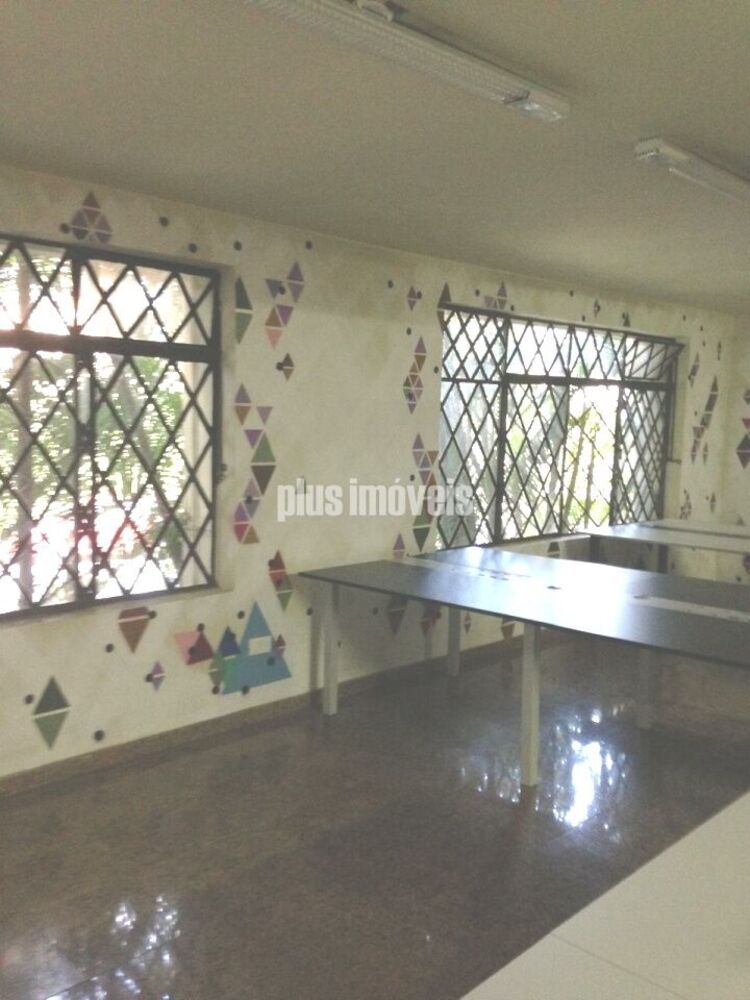 Casa Comercial à venda com 14 quartos, 607m² - Foto 2
