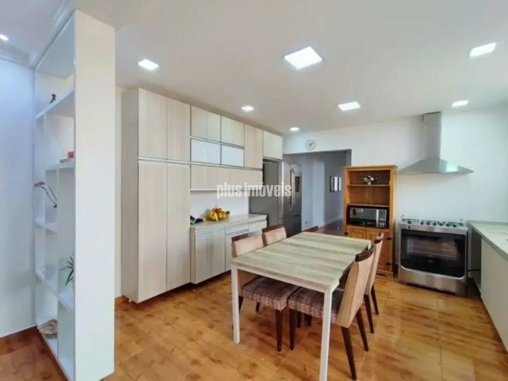 Casa, 3 quartos, 230 m² - Foto 1